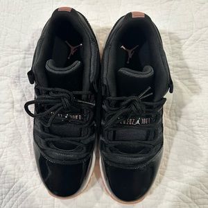 Air Jordan 11 Retro Low Bleached Coral Big Kids 580521-013 Shoes Youth Size 5.5